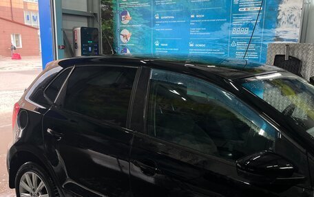 Volkswagen Polo VI (EU Market), 2011 год, 550 000 рублей, 5 фотография
