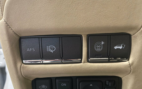Infiniti QX56, 2011 год, 1 700 000 рублей, 30 фотография