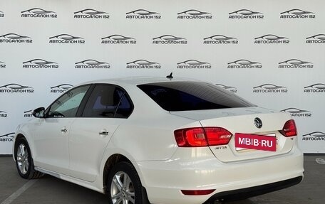 Volkswagen Jetta VI, 2011 год, 849 000 рублей, 4 фотография