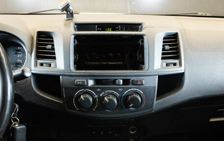 Toyota Hilux VII, 2014 год, 1 260 000 рублей, 7 фотография