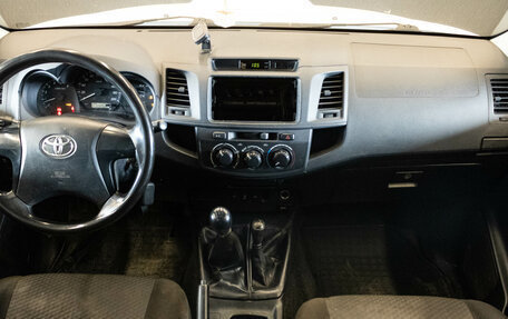 Toyota Hilux VII, 2014 год, 1 260 000 рублей, 5 фотография