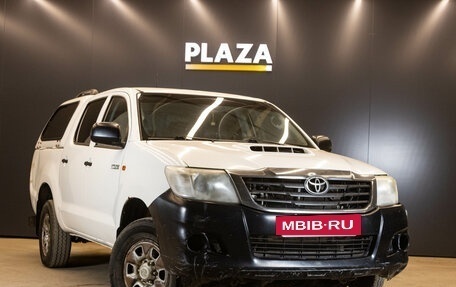 Toyota Hilux VII, 2014 год, 1 260 000 рублей, 2 фотография