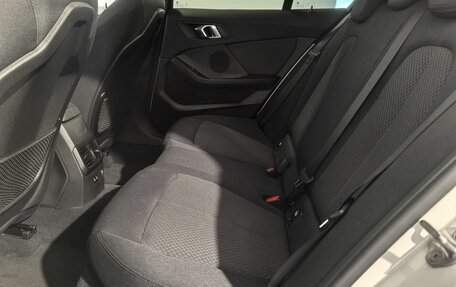BMW 1 серия, 2019 год, 2 190 000 рублей, 13 фотография