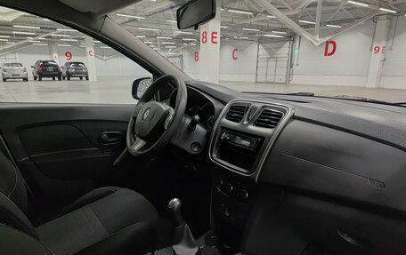 Renault Sandero II рестайлинг, 2016 год, 750 000 рублей, 13 фотография