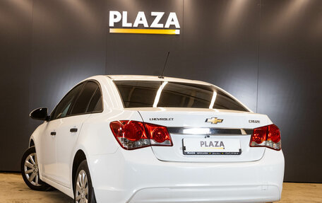 Chevrolet Cruze II, 2014 год, 800 000 рублей, 3 фотография
