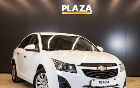 Chevrolet Cruze II, 2014 год, 800 000 рублей, 2 фотография