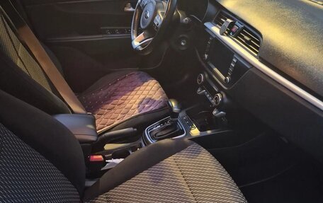 KIA Rio IV, 2018 год, 1 530 000 рублей, 9 фотография