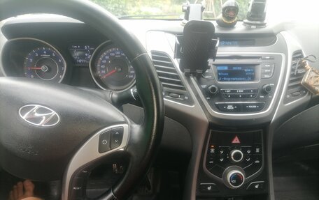 Hyundai Elantra V, 2014 год, 920 000 рублей, 17 фотография
