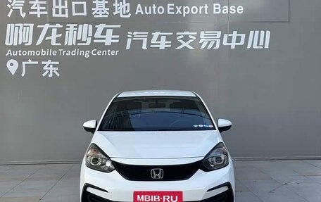 Honda Fit, 2021 год, 1 370 000 рублей, 2 фотография