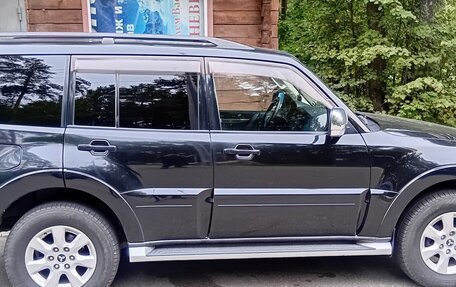 Mitsubishi Pajero IV, 2013 год, 2 200 000 рублей, 3 фотография