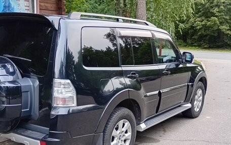 Mitsubishi Pajero IV, 2013 год, 2 200 000 рублей, 2 фотография