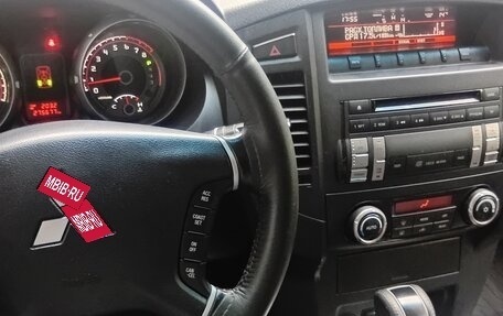Mitsubishi Pajero IV, 2013 год, 2 200 000 рублей, 7 фотография