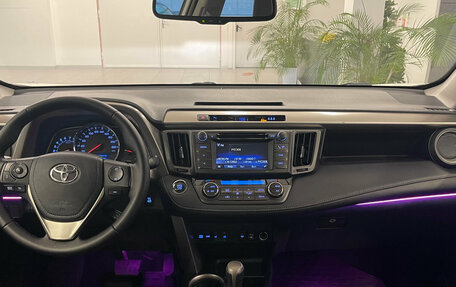 Toyota RAV4, 2014 год, 1 540 000 рублей, 10 фотография