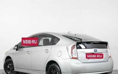 Toyota Prius, 2012 год, 1 049 000 рублей, 5 фотография