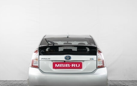 Toyota Prius, 2012 год, 1 049 000 рублей, 6 фотография