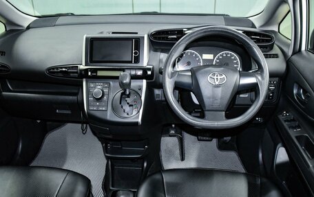 Toyota Wish II, 2012 год, 1 399 000 рублей, 15 фотография