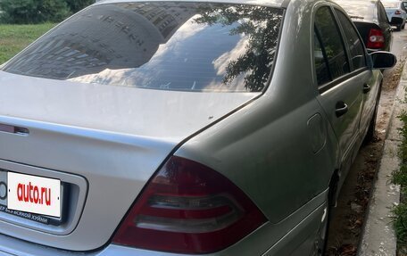 Mercedes-Benz C-Класс, 2002 год, 260 000 рублей, 4 фотография