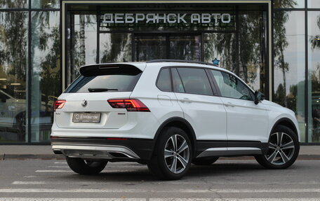 Volkswagen Tiguan II, 2019 год, 2 895 000 рублей, 3 фотография