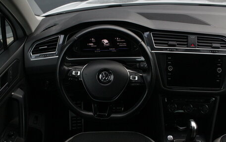 Volkswagen Tiguan II, 2019 год, 2 895 000 рублей, 8 фотография