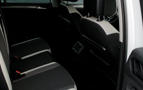 Volkswagen Tiguan II, 2019 год, 2 895 000 рублей, 23 фотография