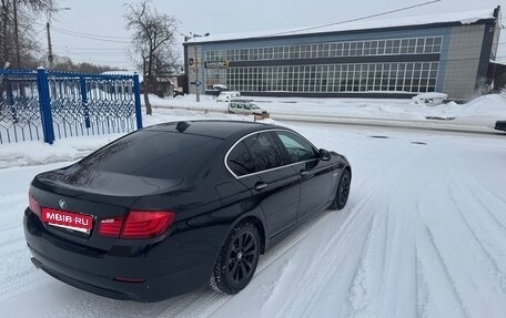 BMW 5 серия, 2011 год, 2 000 000 рублей, 13 фотография