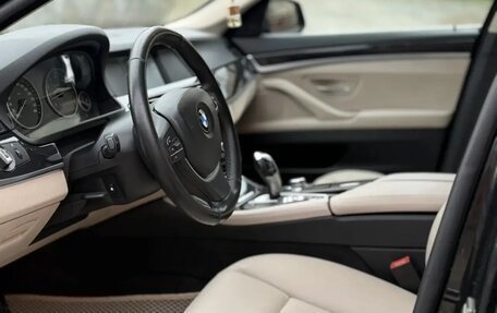 BMW 5 серия, 2011 год, 2 000 000 рублей, 19 фотография