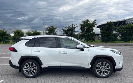 Toyota RAV4, 2022 год, 4 100 000 рублей, 6 фотография