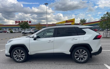 Toyota RAV4, 2022 год, 4 100 000 рублей, 5 фотография