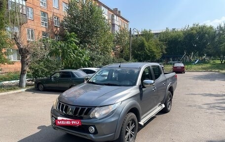 Mitsubishi L200 IV рестайлинг, 2017 год, 1 550 000 рублей, 10 фотография