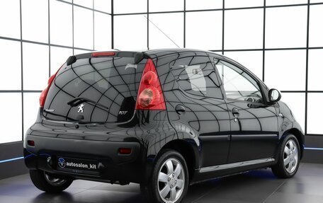 Peugeot 107 I рестайлинг, 2011 год, 599 000 рублей, 4 фотография