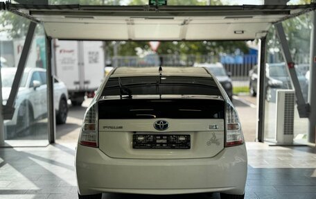 Toyota Prius, 2010 год, 825 000 рублей, 5 фотография