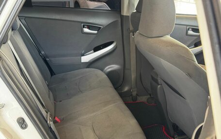 Toyota Prius, 2010 год, 825 000 рублей, 14 фотография