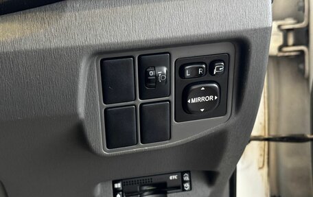 Toyota Prius, 2010 год, 825 000 рублей, 12 фотография