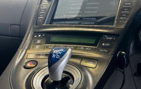 Toyota Prius, 2010 год, 825 000 рублей, 11 фотография