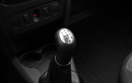 Renault Logan II, 2015 год, 729 000 рублей, 13 фотография