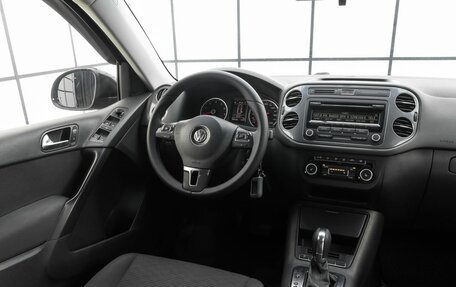 Volkswagen Tiguan I, 2011 год, 1 329 000 рублей, 10 фотография