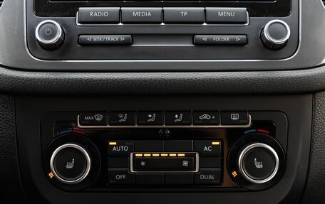 Volkswagen Tiguan I, 2011 год, 1 329 000 рублей, 18 фотография