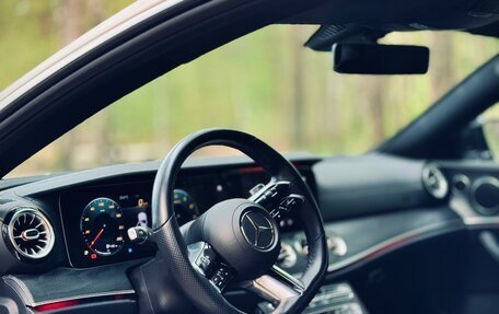 Mercedes-Benz E-Класс, 2020 год, 4 290 000 рублей, 2 фотография