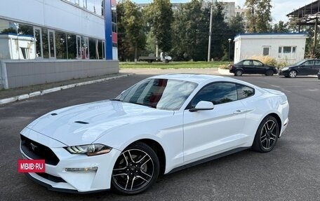 Ford Mustang VI рестайлинг, 2019 год, 1 820 000 рублей, 2 фотография