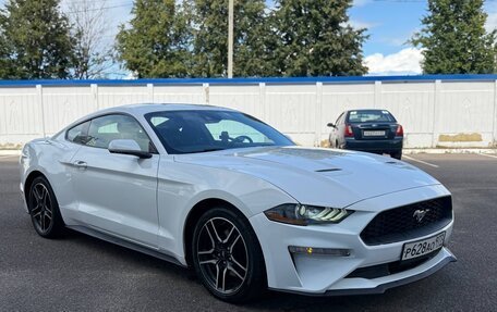 Ford Mustang VI рестайлинг, 2019 год, 1 820 000 рублей, 7 фотография