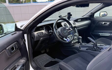 Ford Mustang VI рестайлинг, 2019 год, 1 820 000 рублей, 16 фотография