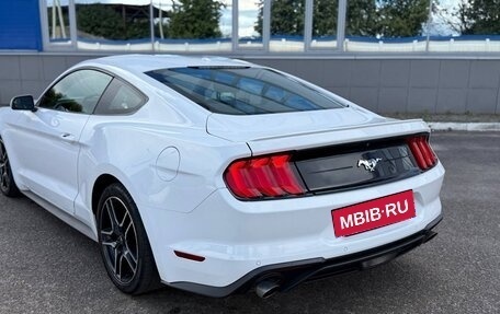 Ford Mustang VI рестайлинг, 2019 год, 1 820 000 рублей, 13 фотография