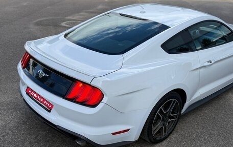 Ford Mustang VI рестайлинг, 2019 год, 1 820 000 рублей, 11 фотография