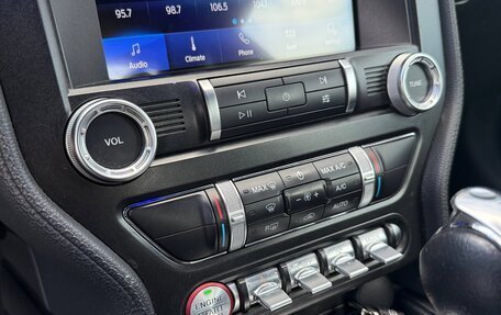 Ford Mustang VI рестайлинг, 2019 год, 1 820 000 рублей, 23 фотография