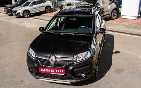 Renault Sandero II рестайлинг, 2018 год, 920 000 рублей, 3 фотография