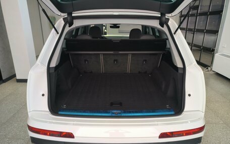 Audi Q7, 2020 год, 5 990 000 рублей, 10 фотография