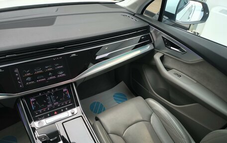 Audi Q7, 2020 год, 5 990 000 рублей, 14 фотография