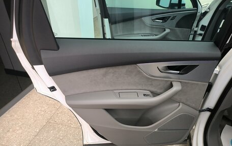 Audi Q7, 2020 год, 5 990 000 рублей, 38 фотография