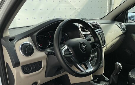Renault Logan II, 2018 год, 950 000 рублей, 15 фотография