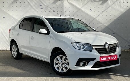 Renault Logan II, 2018 год, 950 000 рублей, 2 фотография